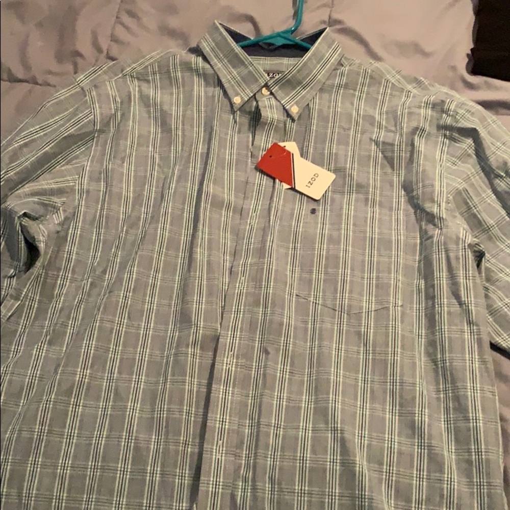 Izod button up
